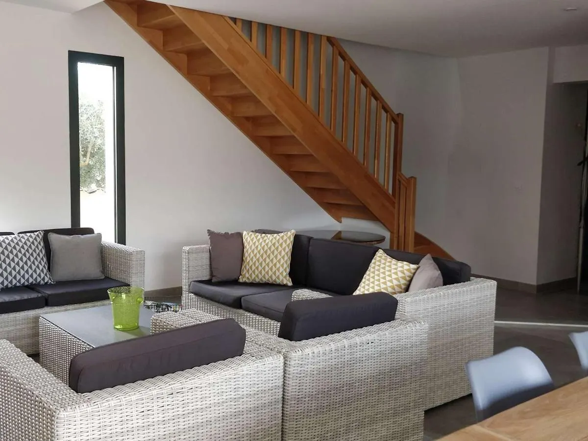 Villa 4 Suites Avec Spa De Nage, Terrasse Et Clim - Proche Centre Ruoms - Fr-1-382-149 Holiday home